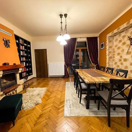 Central Apartment W/ Fire Place - Ground Floor Bucharest Exterior photo